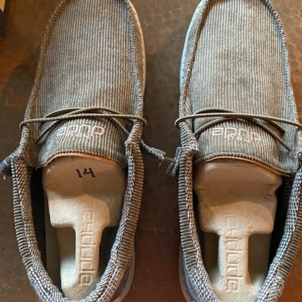Hey Dude Mens Shoes